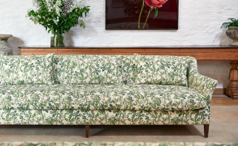 Traditional Elmstead - Oak Leaf | Thyme & Bertioli x Lorfords Contemporary