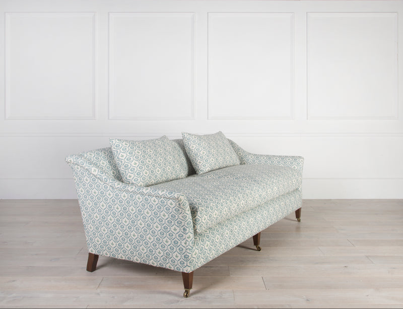 Traditional Elmstead Sofa