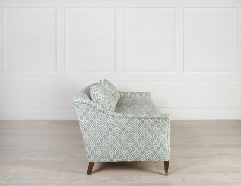 Traditional Elmstead Sofa